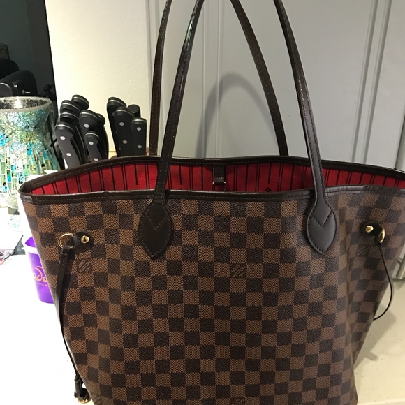 Louis Vuitton Handbags - Louis Vuitton never full MM